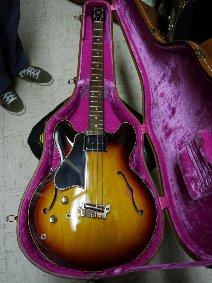 Rarities_lefthand_Bass_BanjoTuner_02