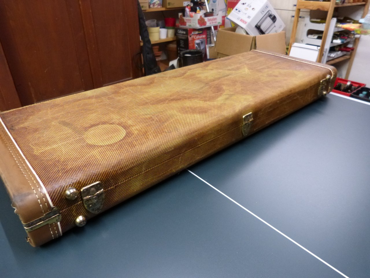relic tweed case