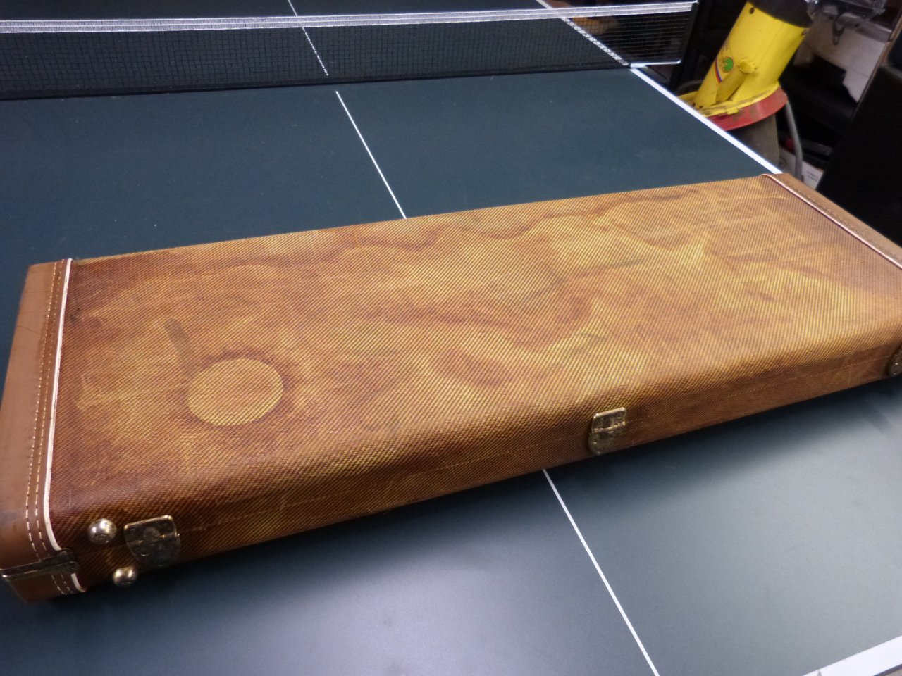 relic tweed case