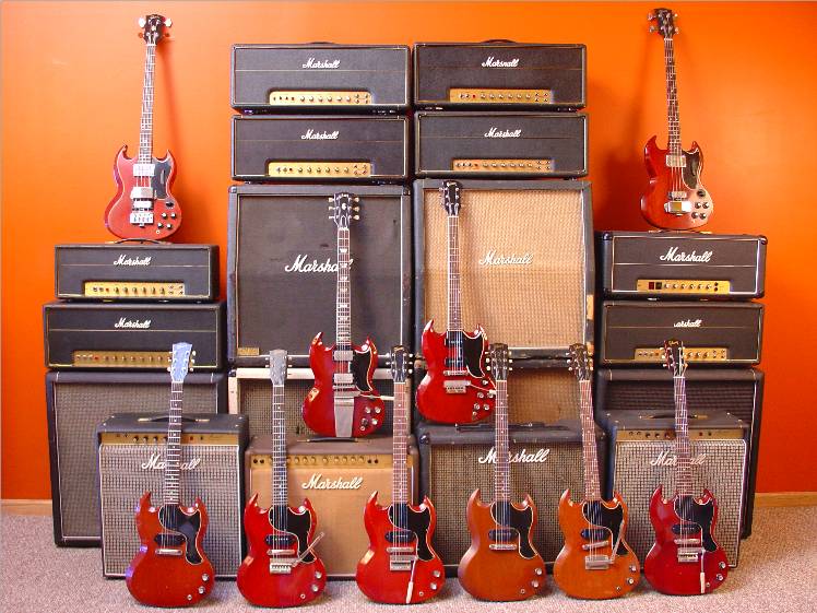 ROCK N' ROLL WILL NEVER DIE