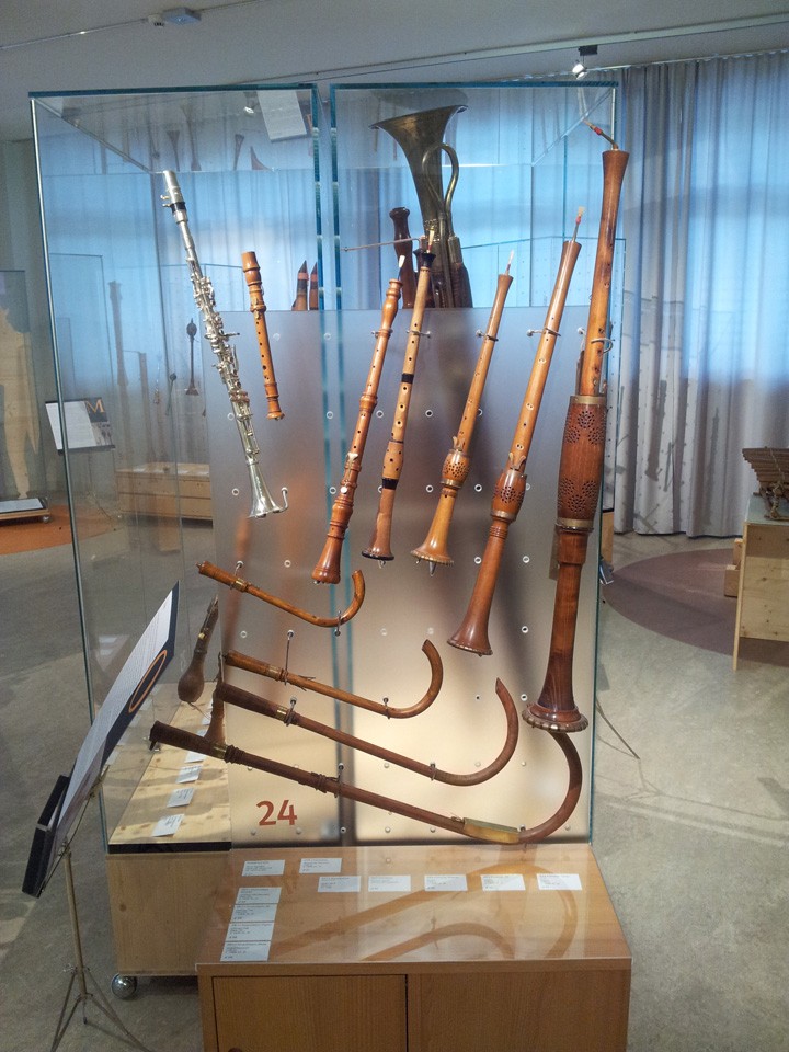 Schalmei, Krumhorn und gerades Saxophon