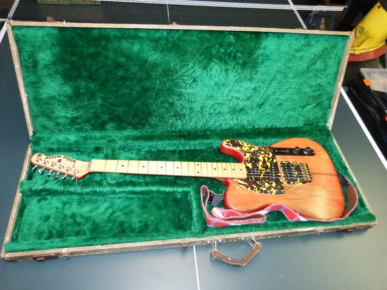 Selmer guitar case