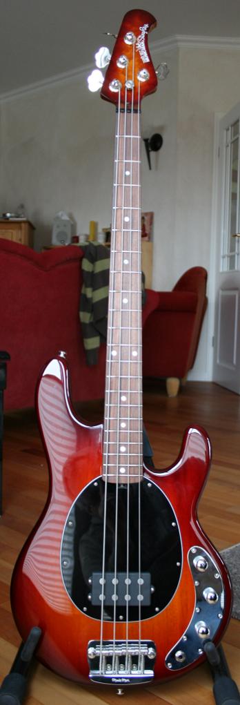 Stingray 4 PDN 2012 Mahogany Honeyburst Roasted 2Bd