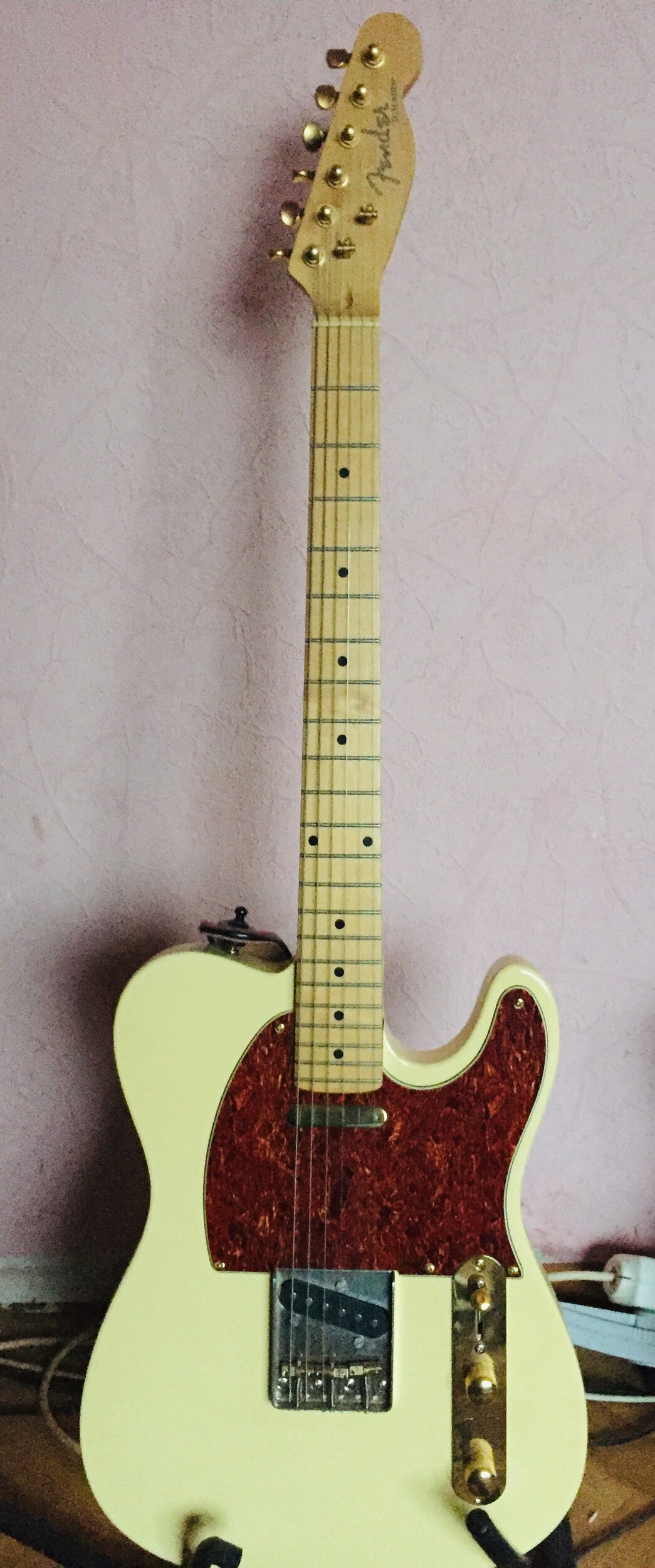 Tele blonde.jpeg