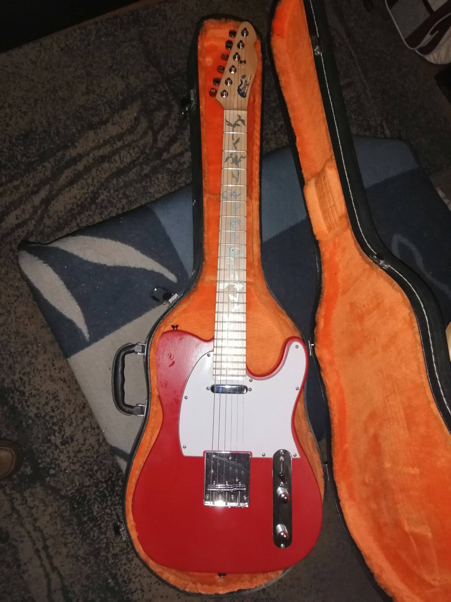 Telecaster rot