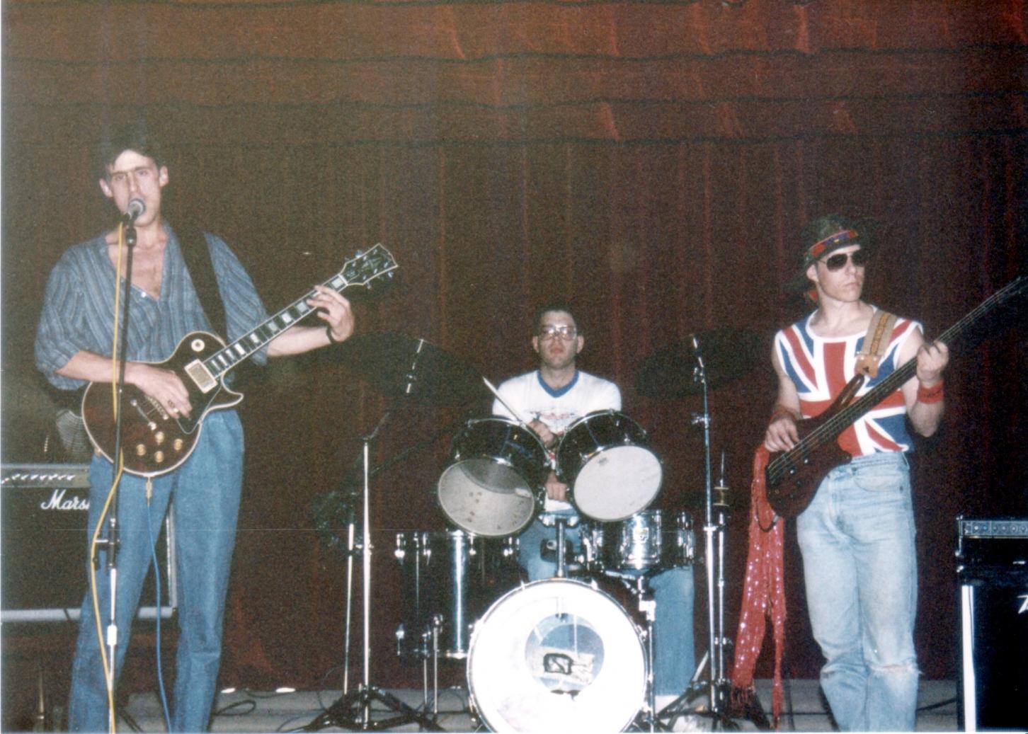 The Knobs (Bret Hiede, Dave Four, Joe L.) 1988 Gig @ "The Club" HO DE