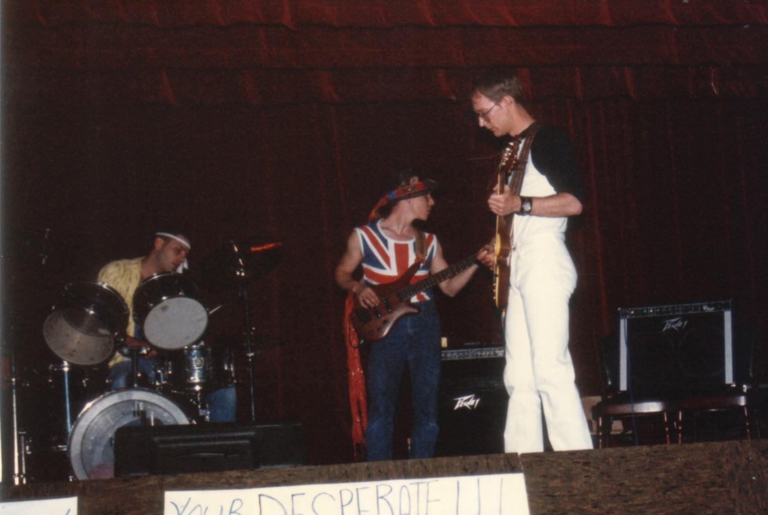 The Knobs (Dave Four, Joe L., Bob Marcott) 1988 Gig @ "The Club" HO DE