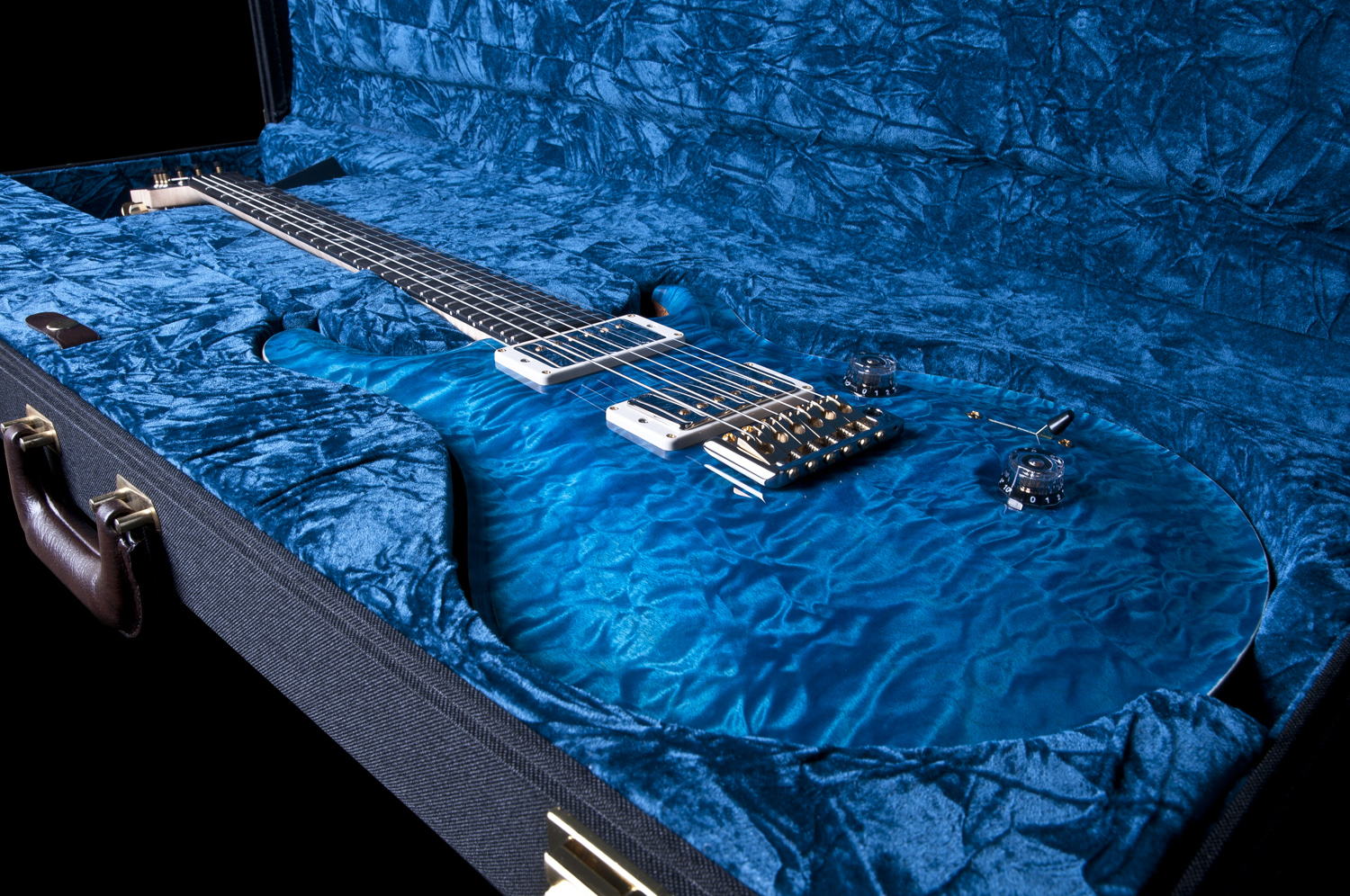 CSTM24BLUEMATTEODIS-0_3.jpg