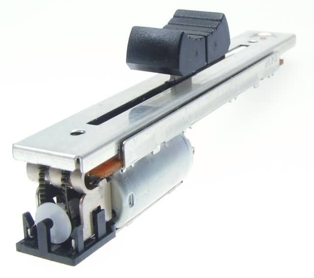 RS60N11M9_2.JPG