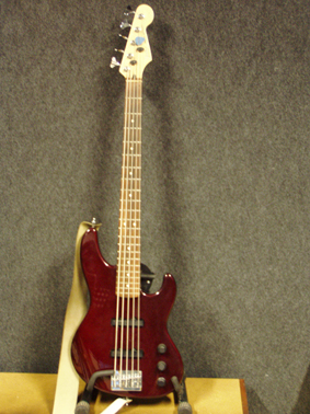 fender_jazz_bass_plus_V_2.jpg