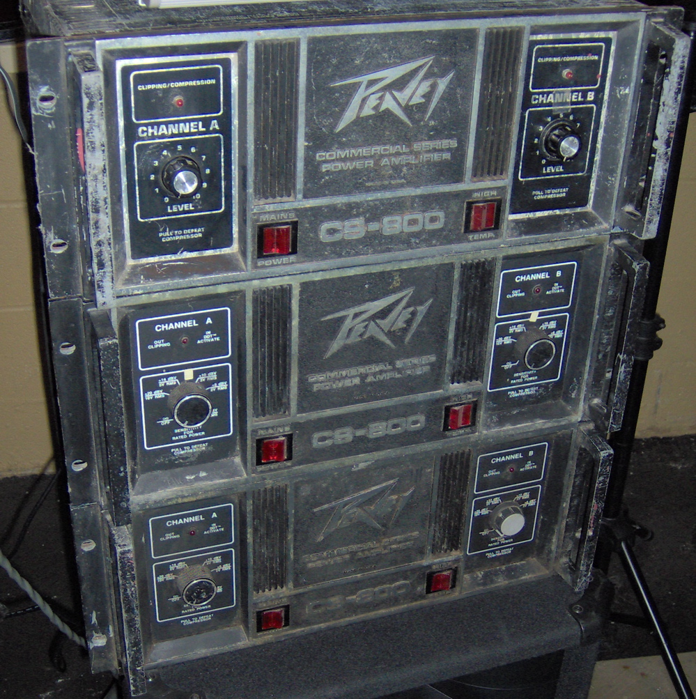 peavey_cs800_amps.JPG