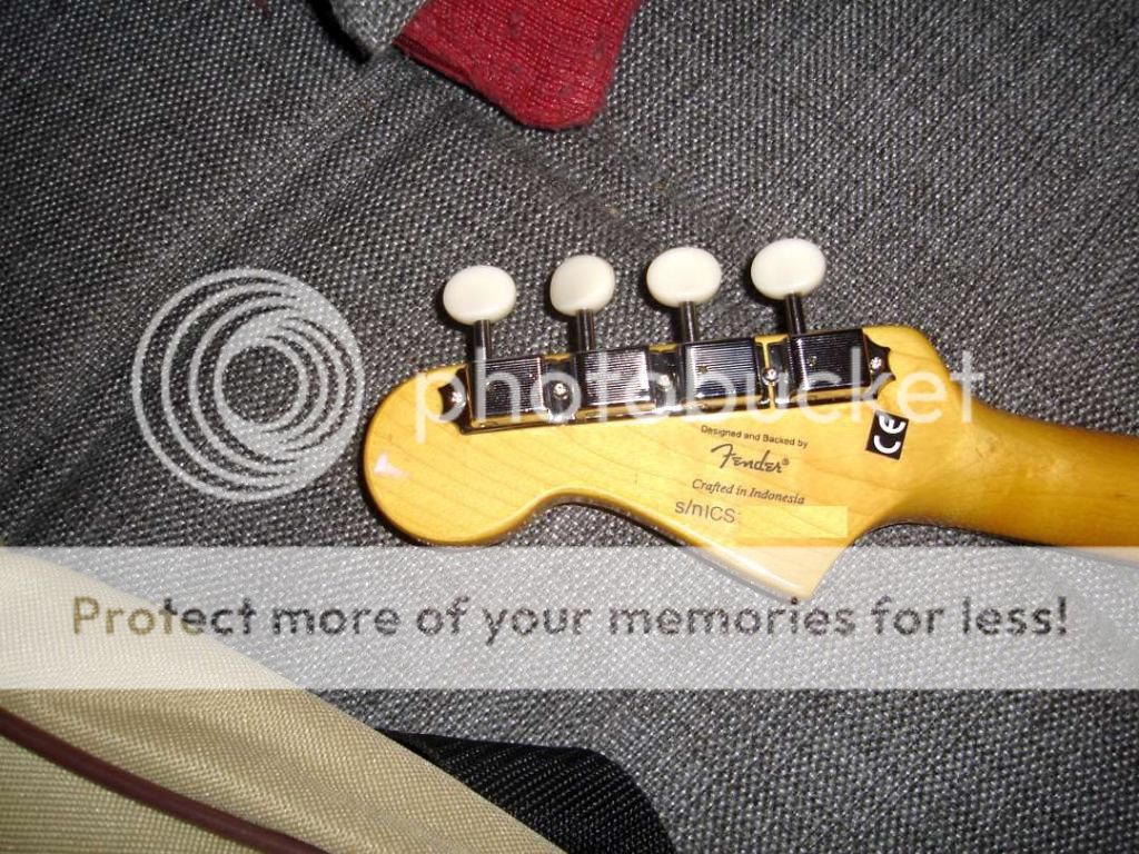 Mando-Strat03.jpg