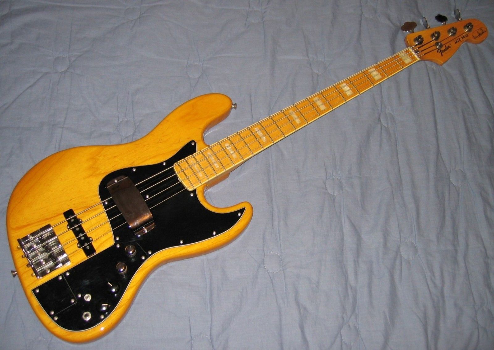 fender-marcus-miller-jazz-bass-natural-16573.jpg