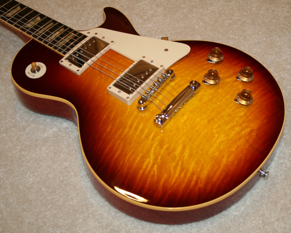2009_50th_R9_trio_new_colors_006.jpg