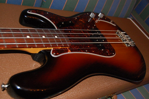 3041066385_83394aec16.jpg