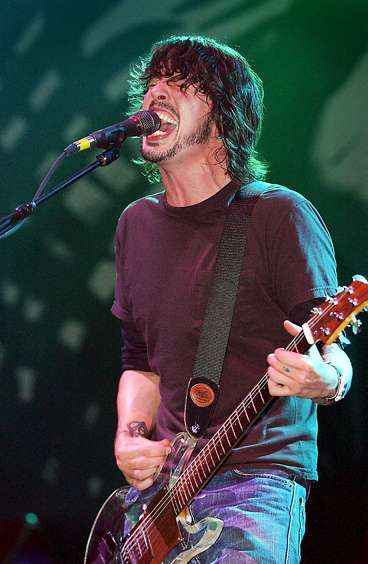 NOJE-04s28-grohl-55_368.jpg