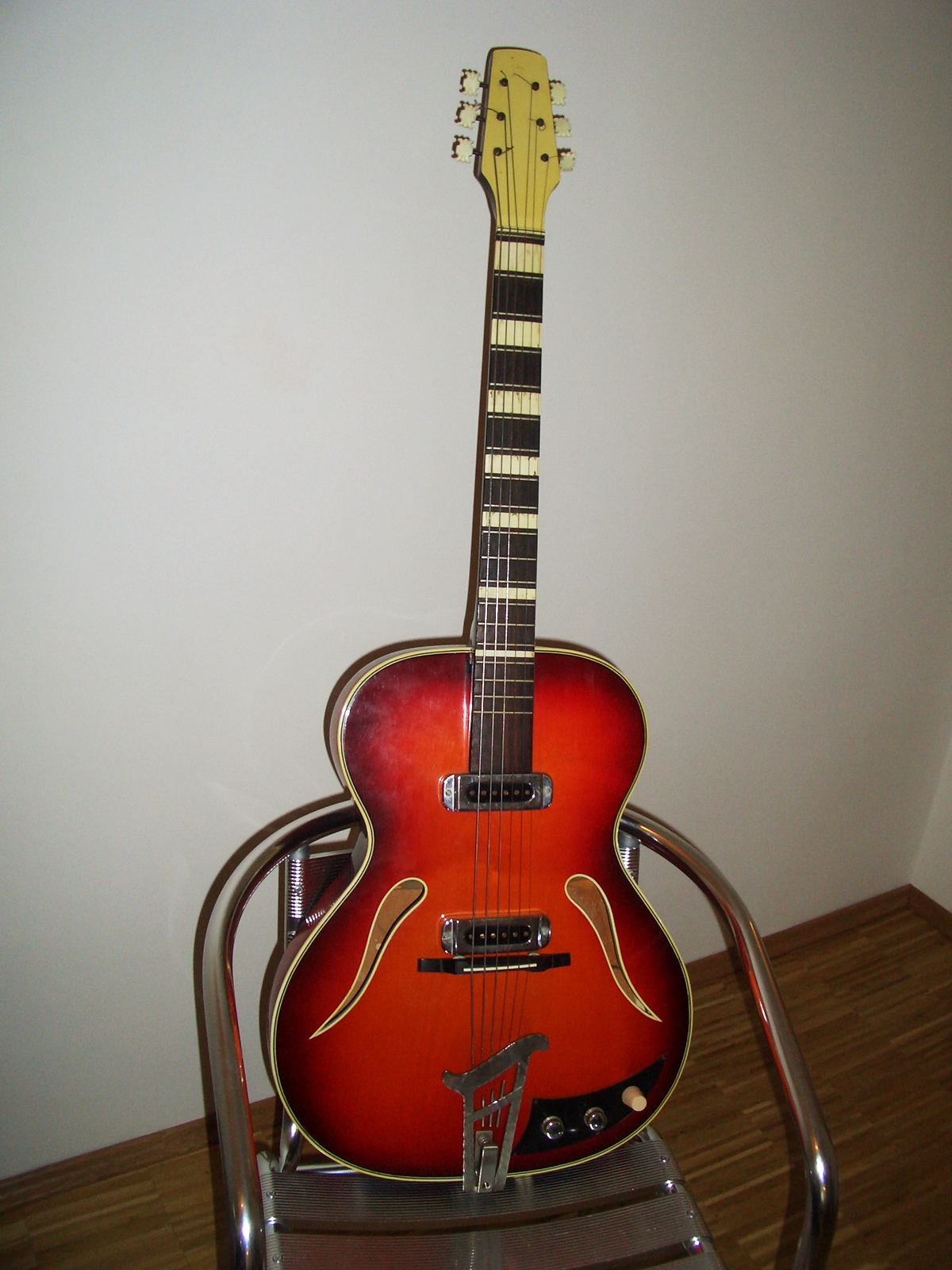 guitar1.jpg