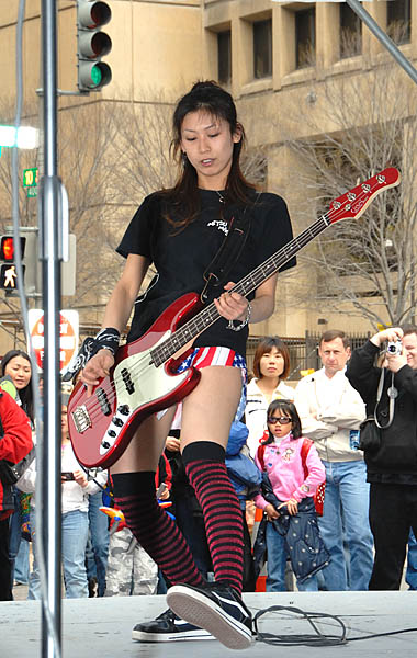 DD2_0909-BassPlayer-vert.jpg