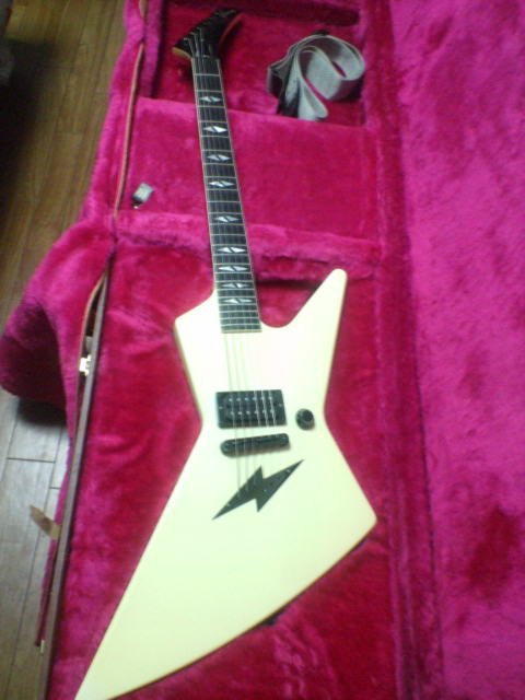 Gibson%20Explorer90.JPG
