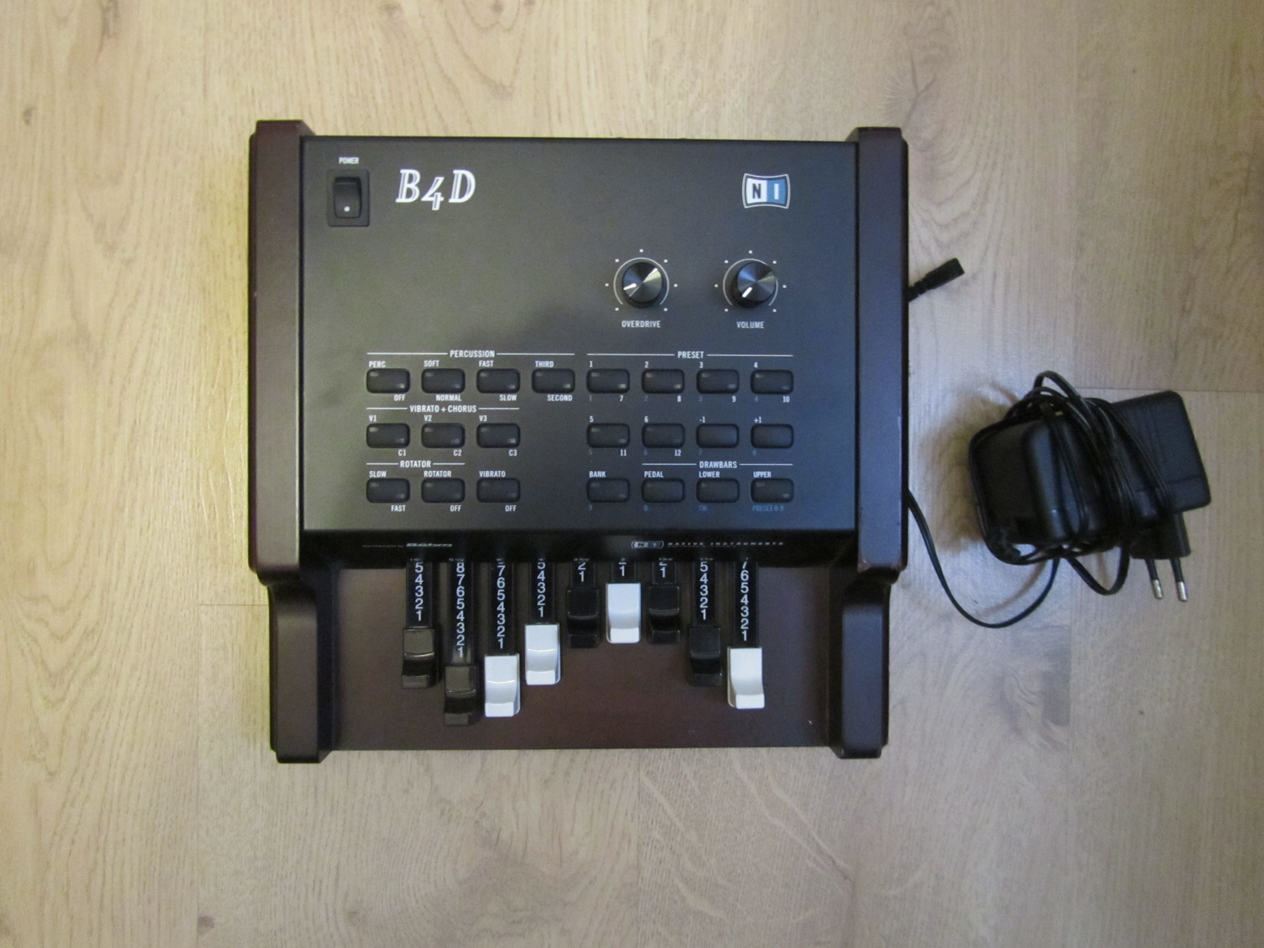 native-instruments-b4d-controller-922393.jpg