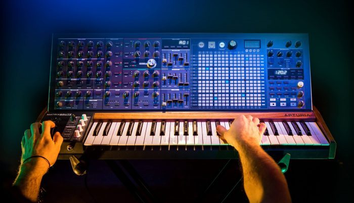 Arturia-Matrixbrute-700x402.jpg