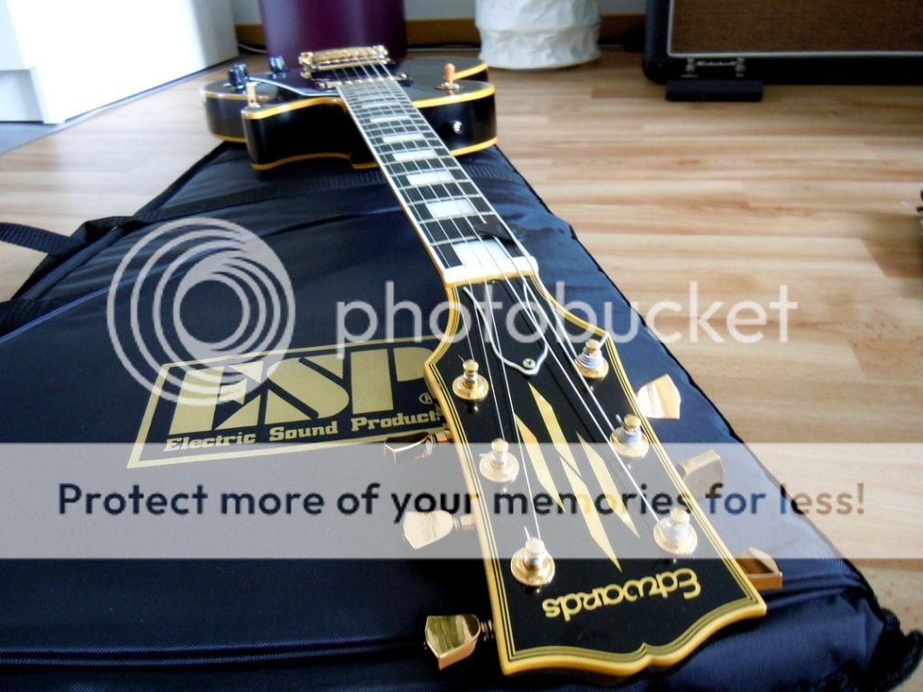 03_headstock.jpg