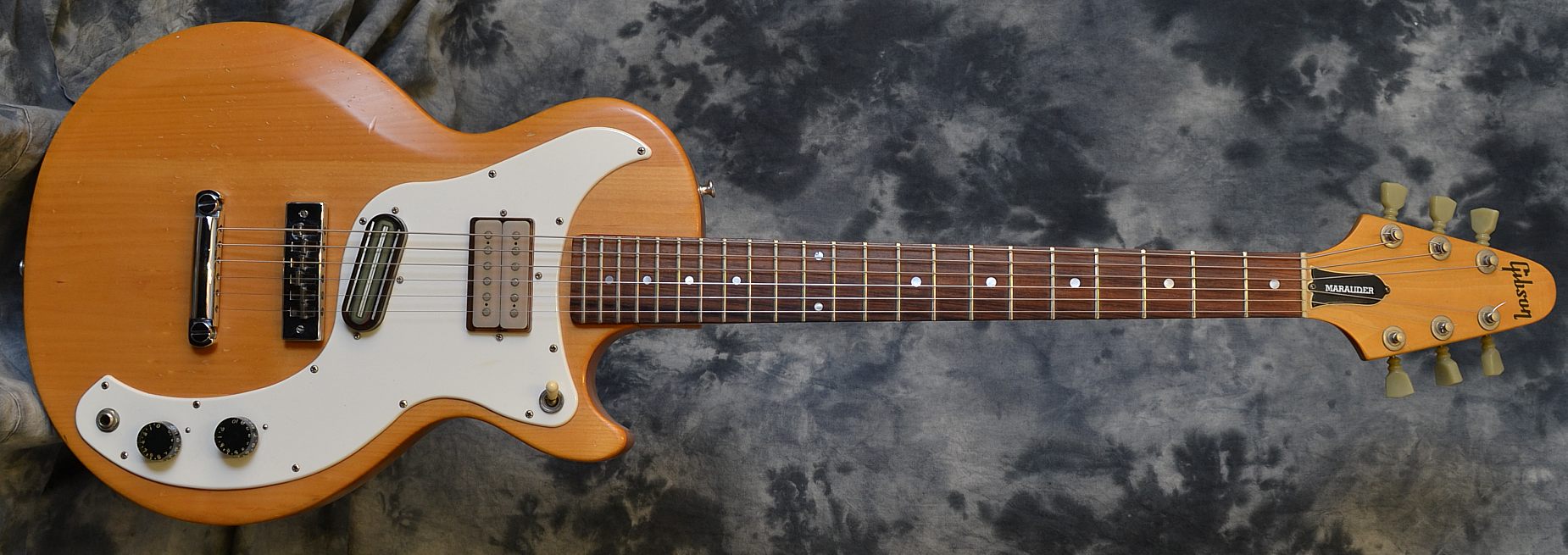 Gibson_Marauder_1976(C).jpg