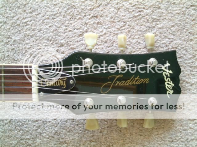 guitarpic_vester_headstock.jpg