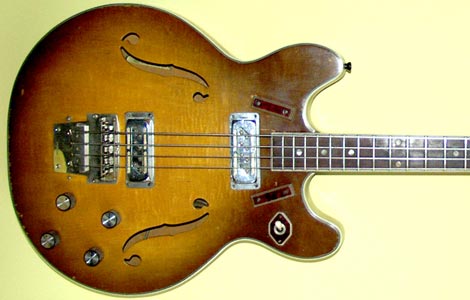 www.vintageguitarandbass.com