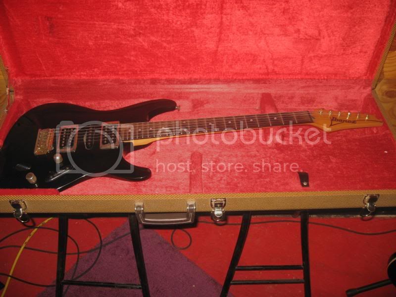 guitar002.jpg