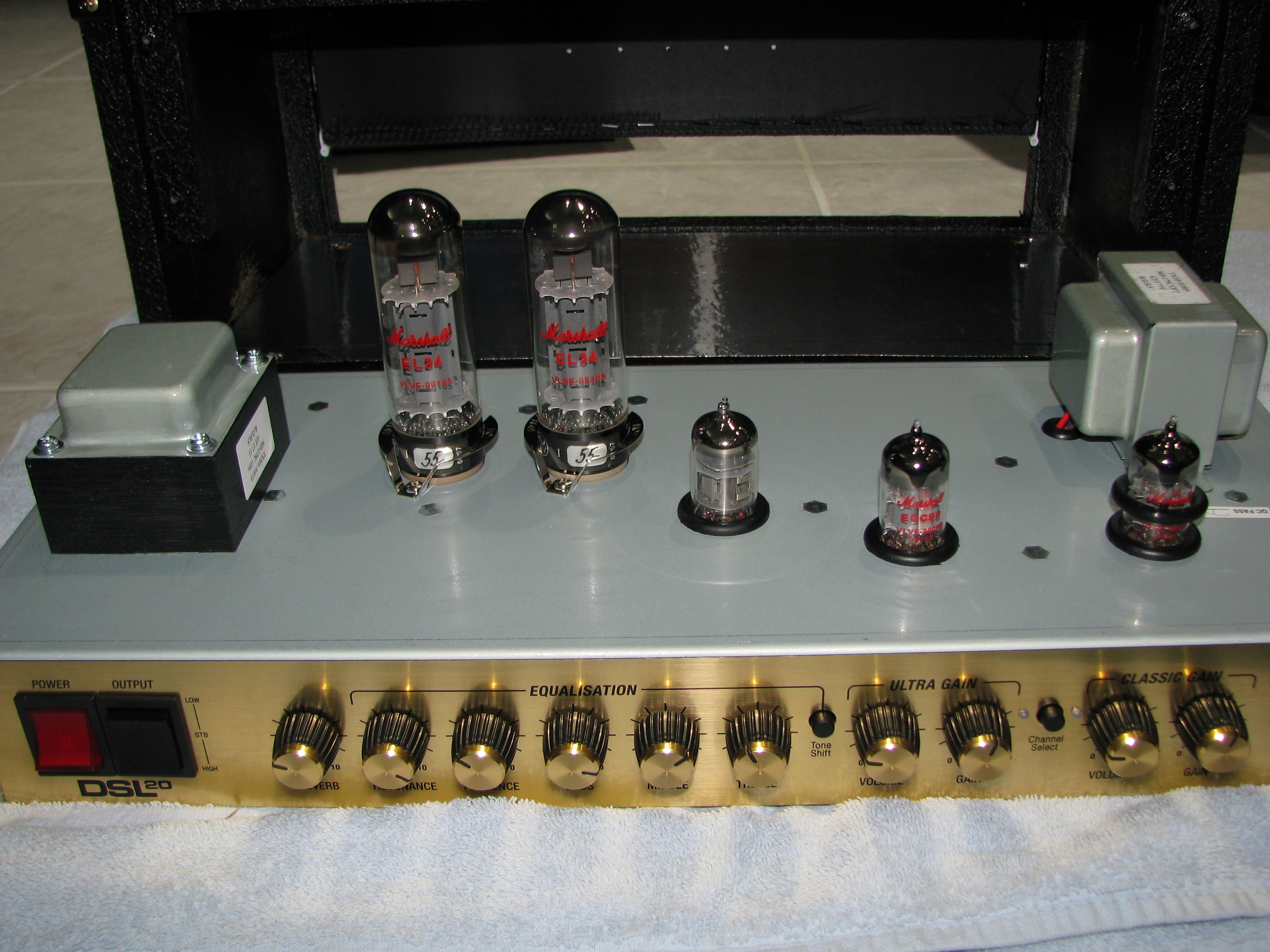 Kx3V833.jpg