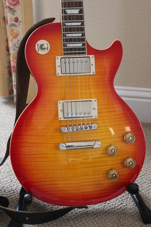 2012-07-10-Epiphone-Les-Paul-Tribute-Plus-001.jpg