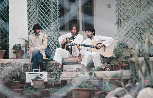 beatlesinindia6.jpg