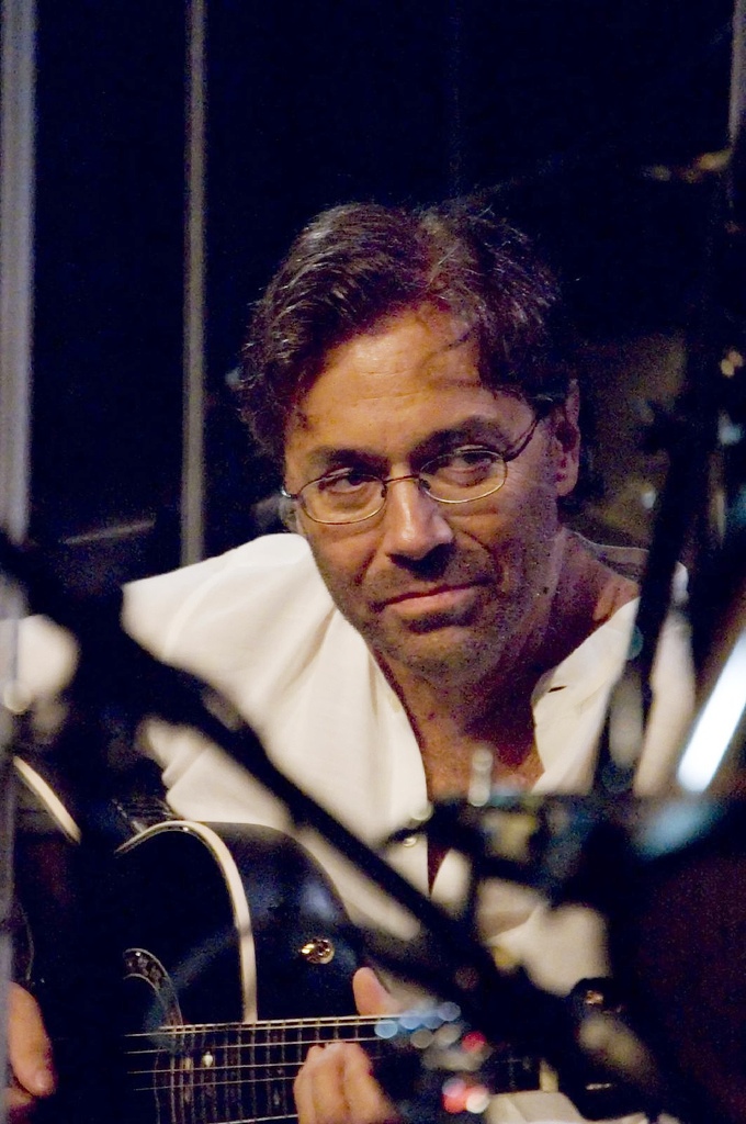 Al_Di_Meola_2006_2.jpg