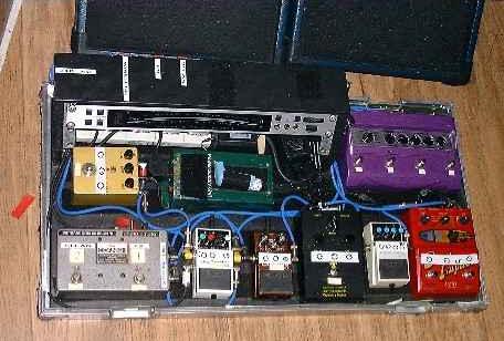 Chrisoriginpedalboard.jpg