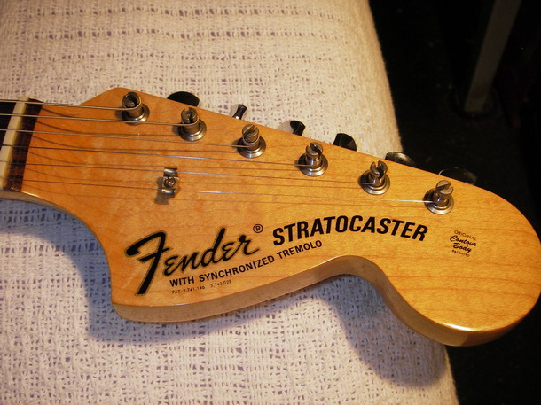 1969_stratocaster_004_resize.jpg