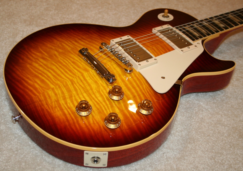 2009_50th_R9_trio_new_colors_005.jpg
