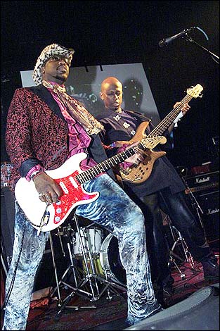 lord_bishop_rocks_carlisle_01_313x470.jpg