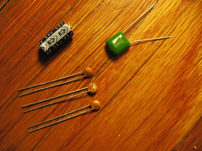 Capacitor%20Bugs_small_016.jpg