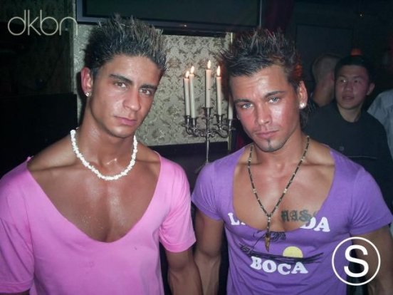 partypeople-2.thumbnail.jpg
