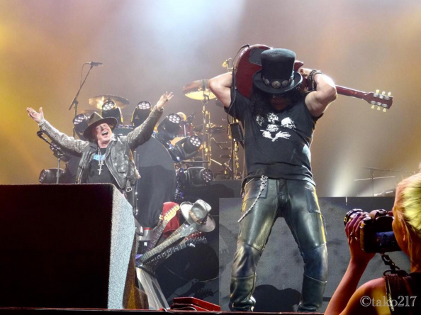 concert-axl-slash02.jpg