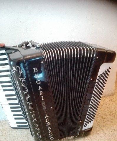 2-full.jpg
