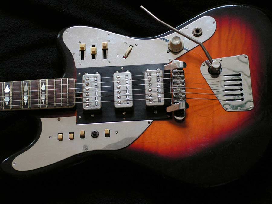 body_pickguard.jpg
