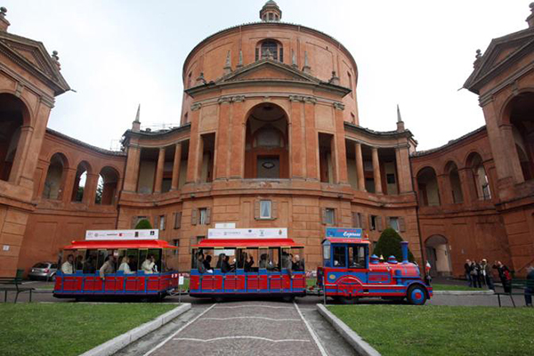 trenino-San-Luca-Express-Santuario-.jpg