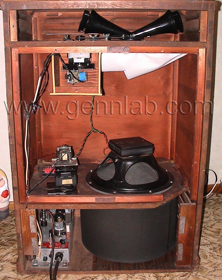 19_A100_Leslie_Rear_Openl.jpg