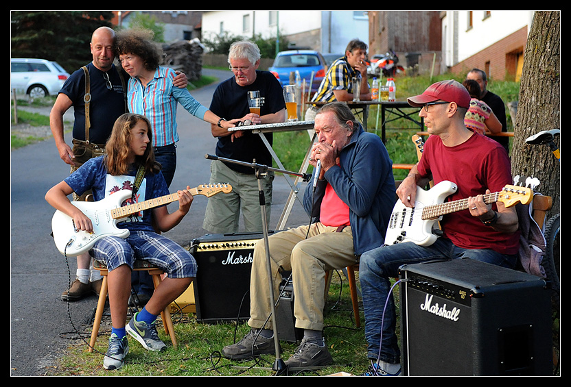 PHT_4686a_Noahs_Bluesband_web.jpg