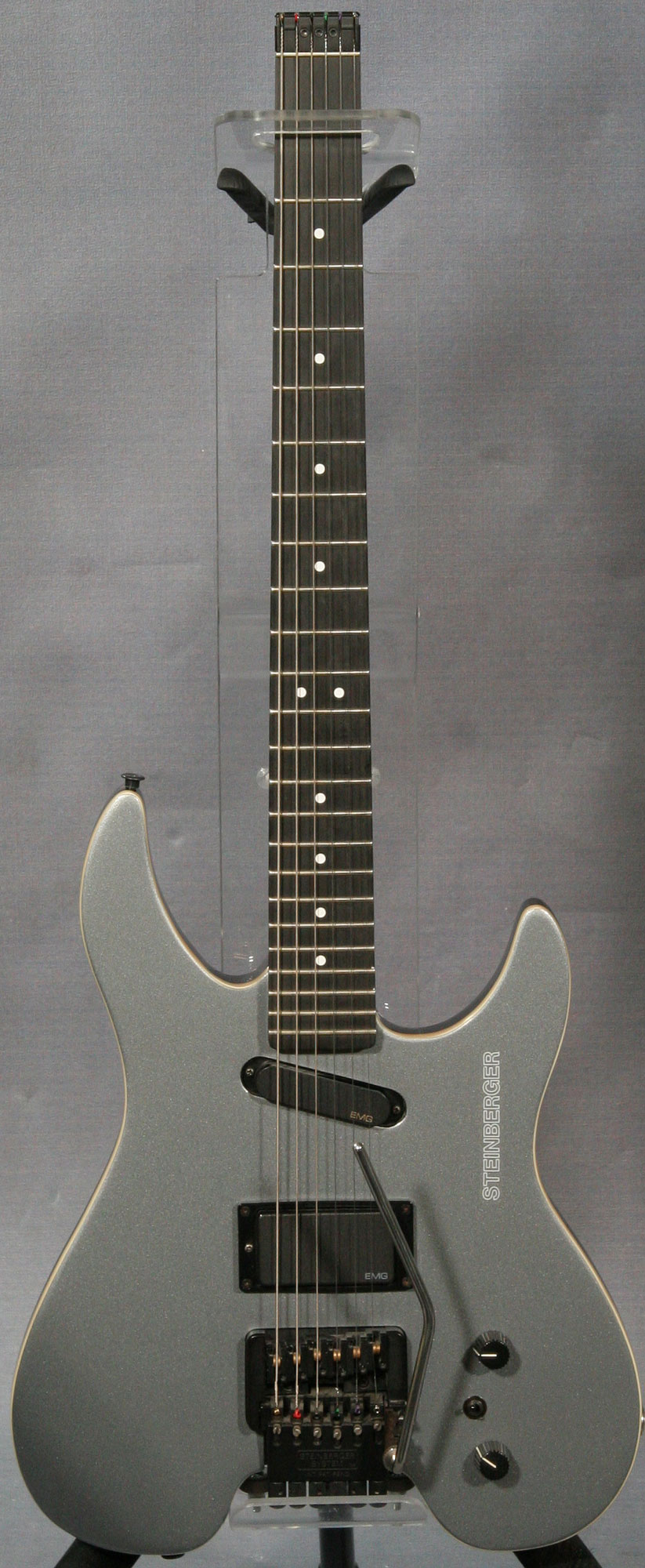 steinberger-m-guitar-silver-2000.jpg