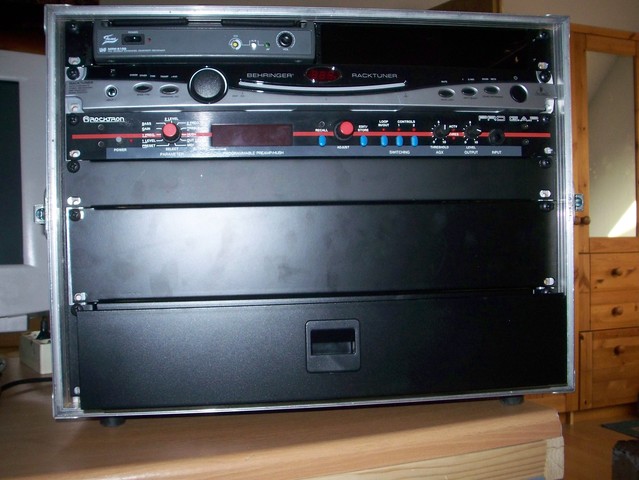 100_2142hncy.jpg