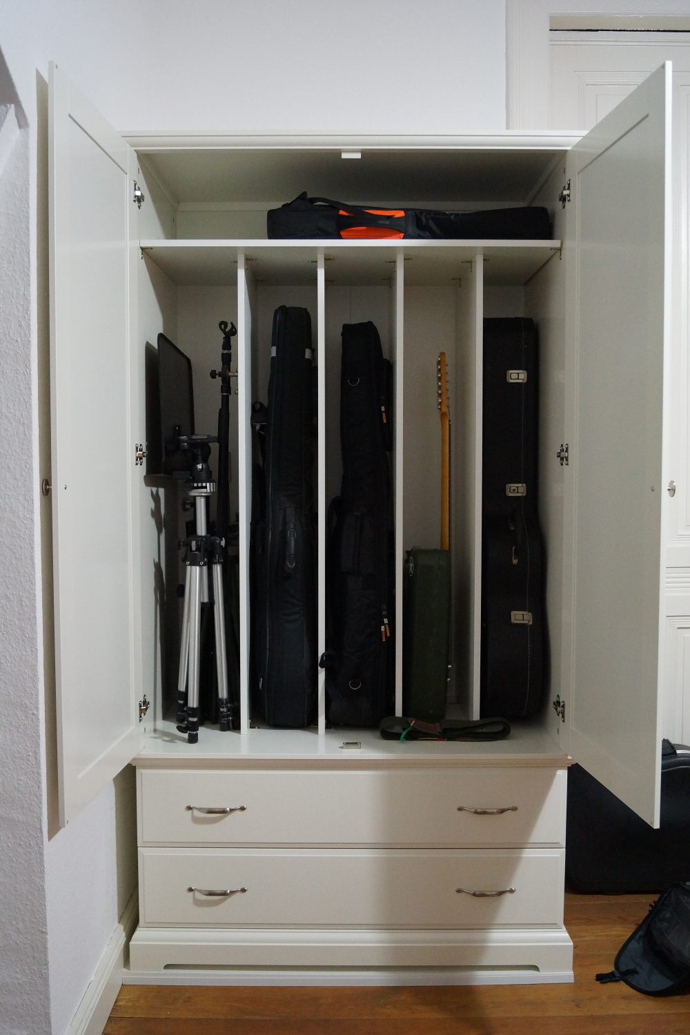 Schrank.png