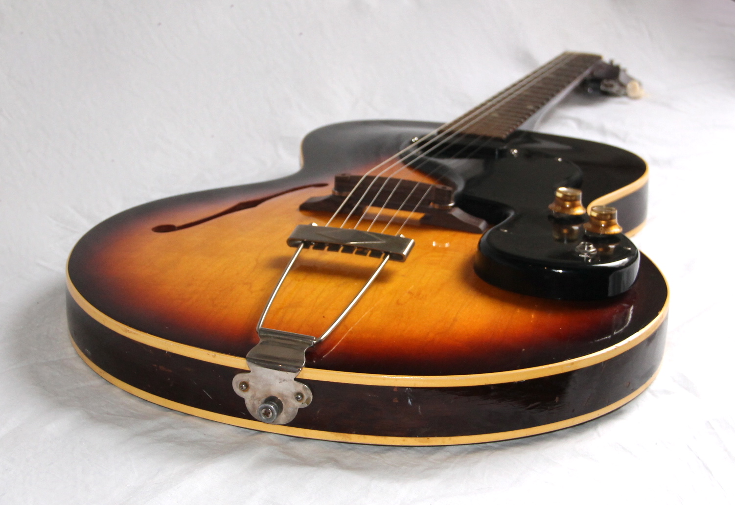 gibson-es-120t-575001.jpg